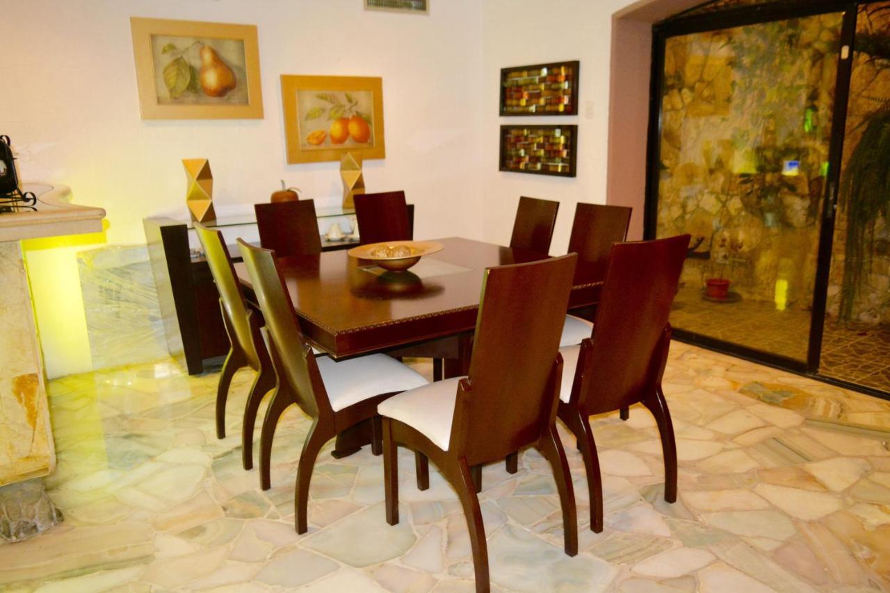 Hostal Villa 97 Гуаякуил Екстериор снимка