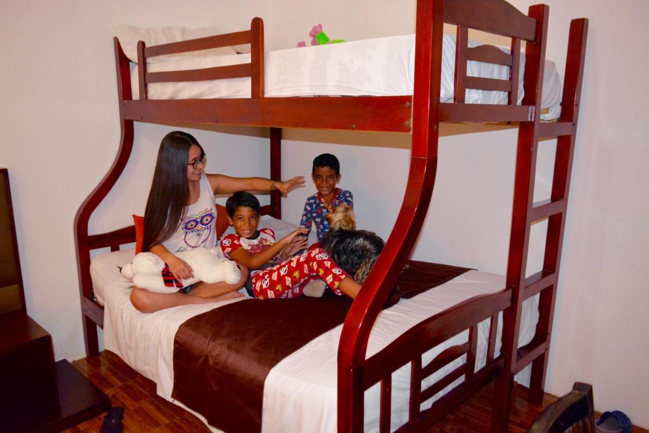 Hostal Villa 97 Гуаякуил Екстериор снимка
